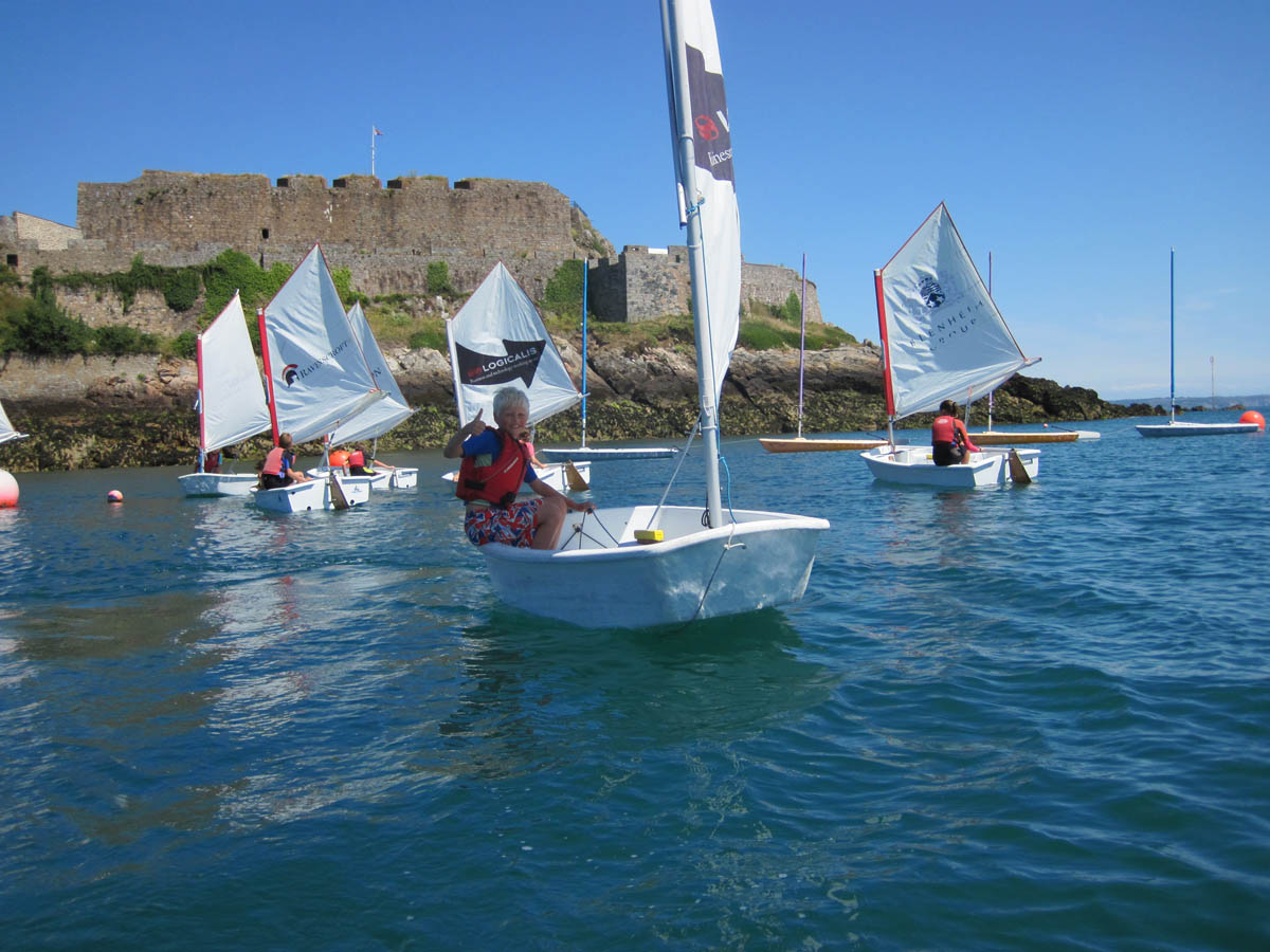 //www.sailingtrust.org.gg/wp-content/uploads/2010/02/IMG_2635.jpg