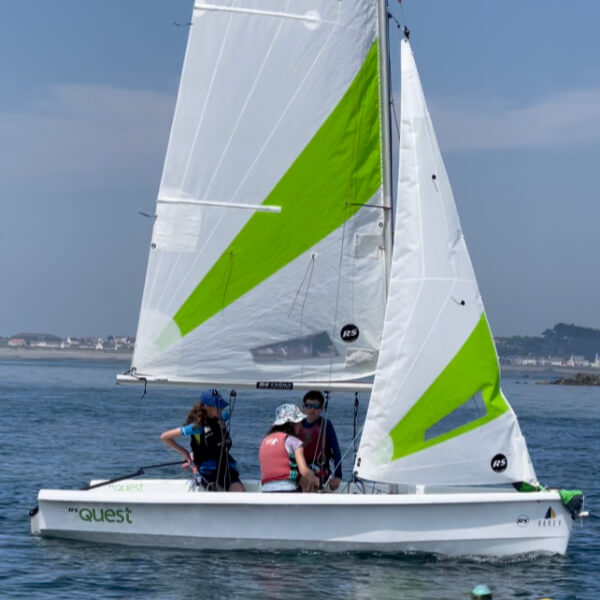 Sailing for ages 11-17